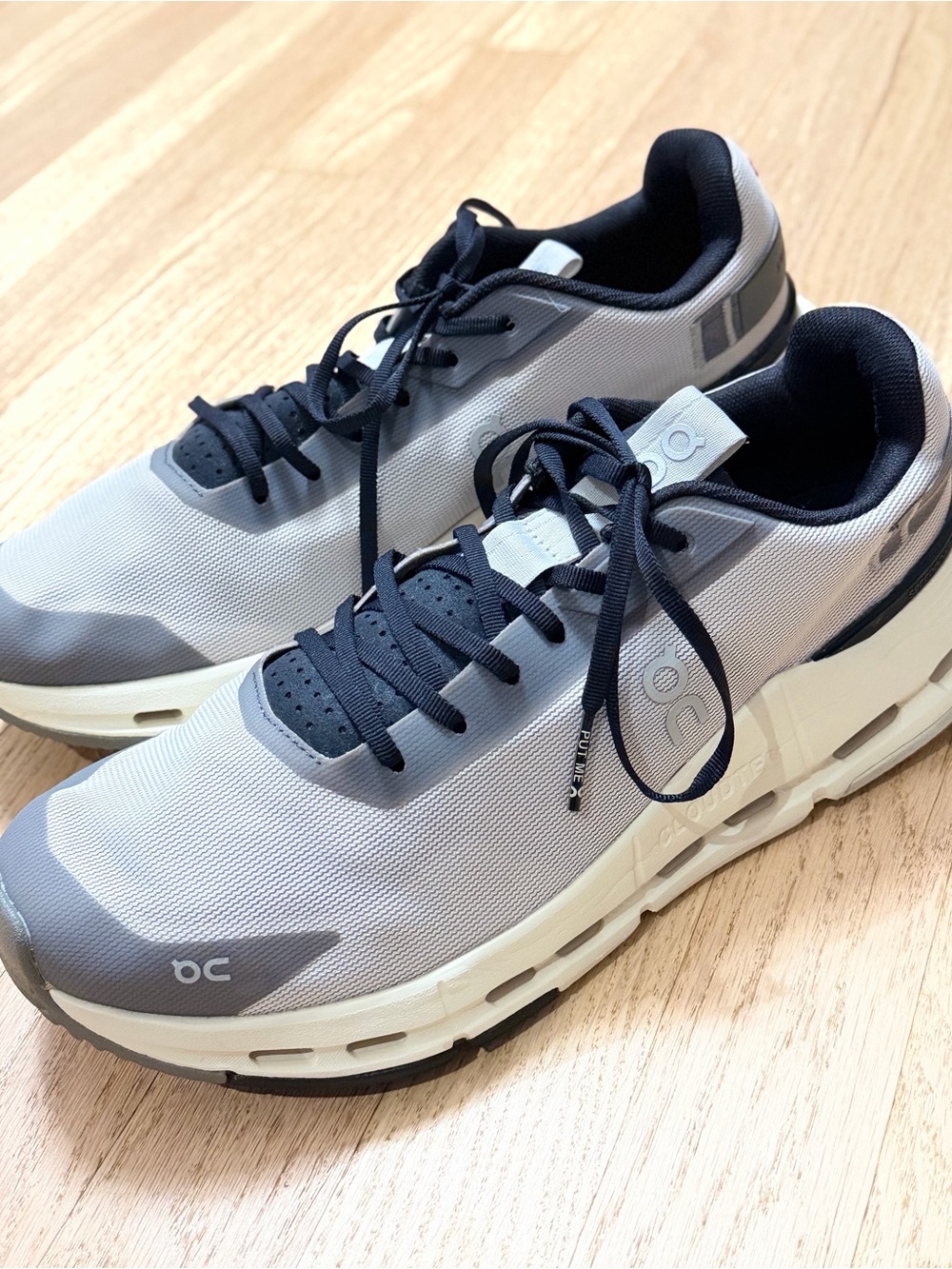 On Cloudnova X Men’s Size 9.5 Gray Black Running Training Sneakers